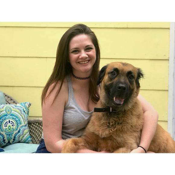 Meet your Posher, Kendall - Picture 1 of 1